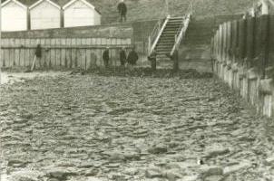 1963 Low beaches between Hazelmere and York Road