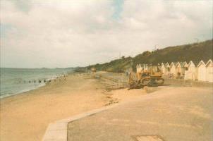 1984 Cliff Road after groyne repairs and beach replenishment