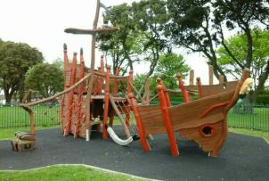 Childrens play area Cliff Park